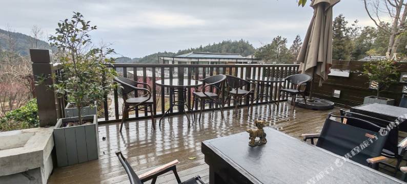 衡山半山腰郡玉山庄图片