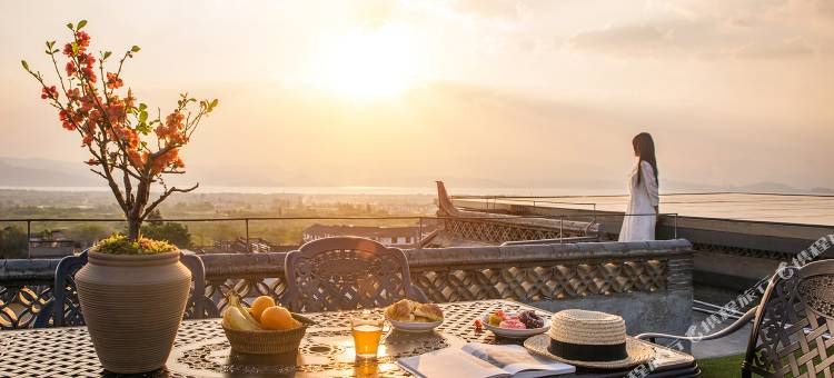 大理思归精品客栈(大理古城苍洱大道店)图片