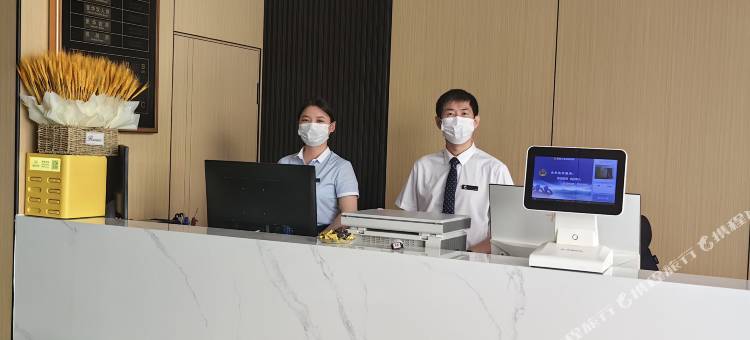 翰霖海景酒店(火炬八街店)图片