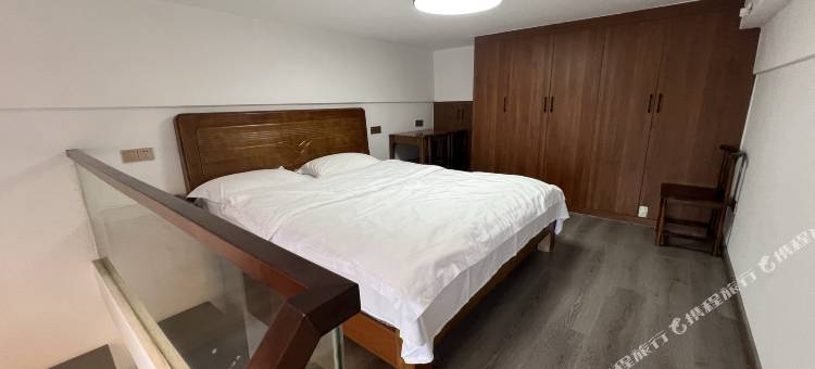 鹿兮·LOFT影院民宿(青花东岸艾溪湖东地铁站店)图片