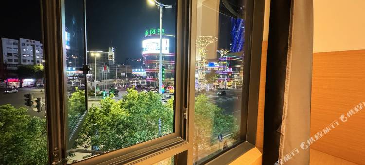 春意美宿(人民广场财富中心店)图片