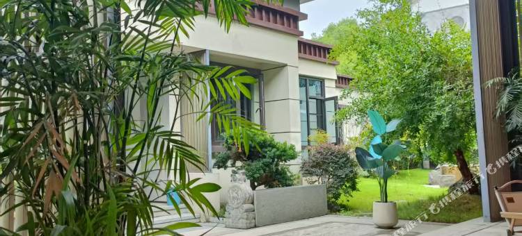 云栖阁民宿(皇家驿站店)图片