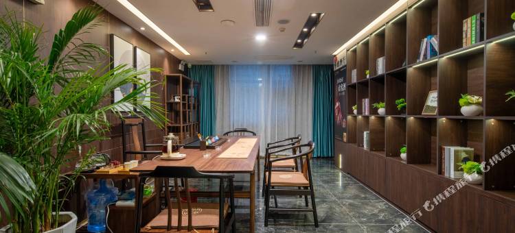 君棠酒店(新密曲梁工业园区大学南路店)图片