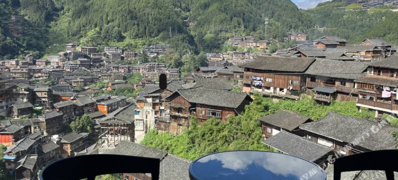 嶺上久住Villa观景民宿(西江千户苗寨店)图片