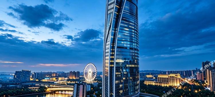 福玻斯高空江景Deluxe设计公寓(中山石岐步行街利和广场店)图片
