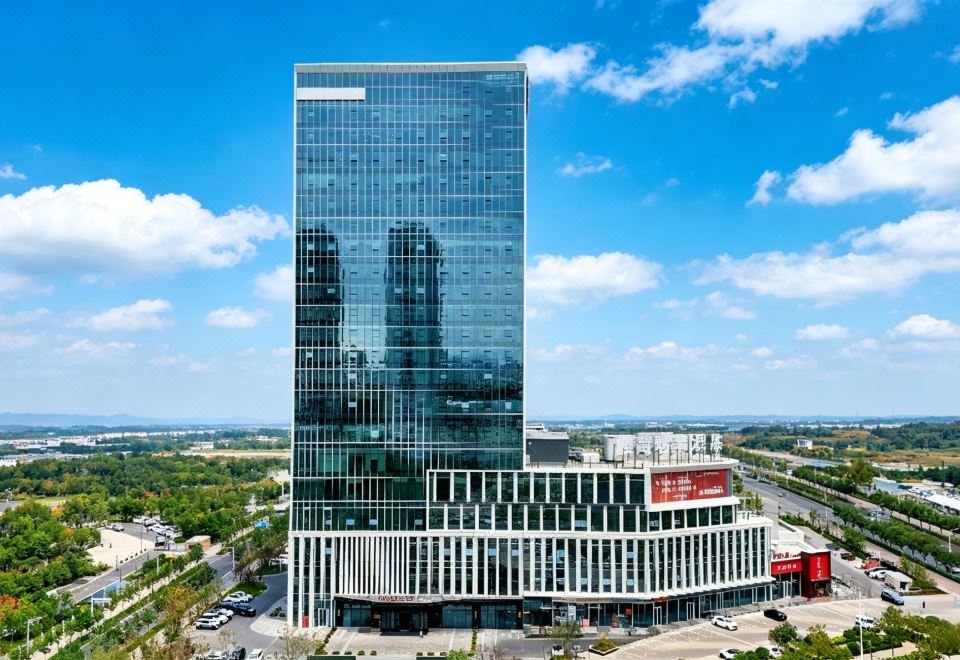 乌鲁木齐经开雅高瑞享酒店外景图