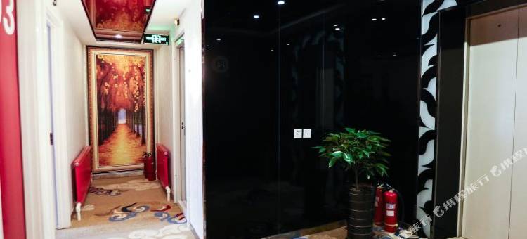 通达假日酒店(哈尔滨中央大街防洪纪念塔店)图片