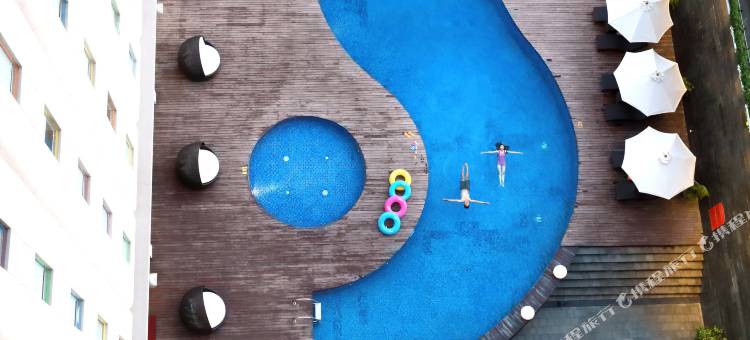 古邦哈里斯酒店及会议中心(Harris Hotel & Conventions Gubeng)图片