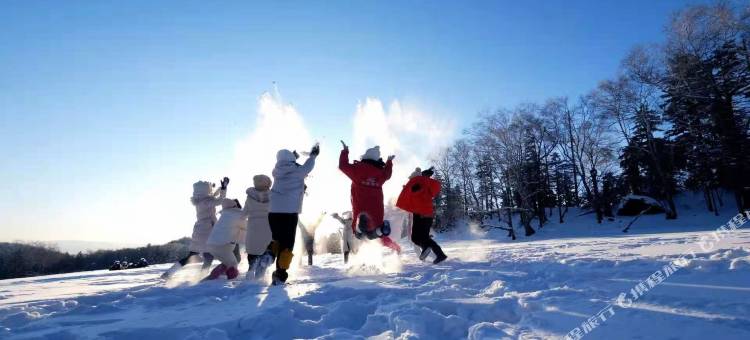 雪谷君宝来客栈(中国雪谷风景区店)图片