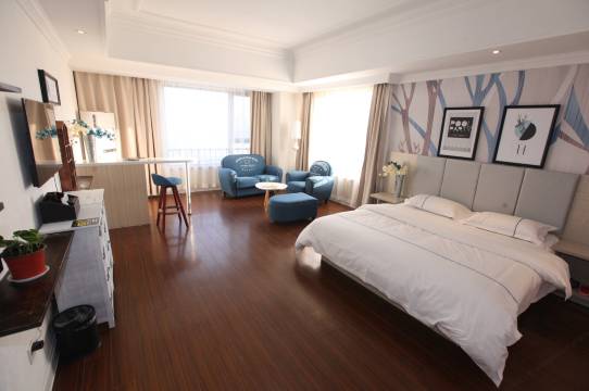 蓝山度假主题公寓(泰安万达广场店)