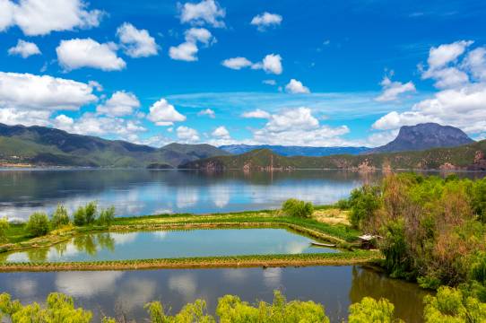 泸沽湖漫居湖景度假民宿图片