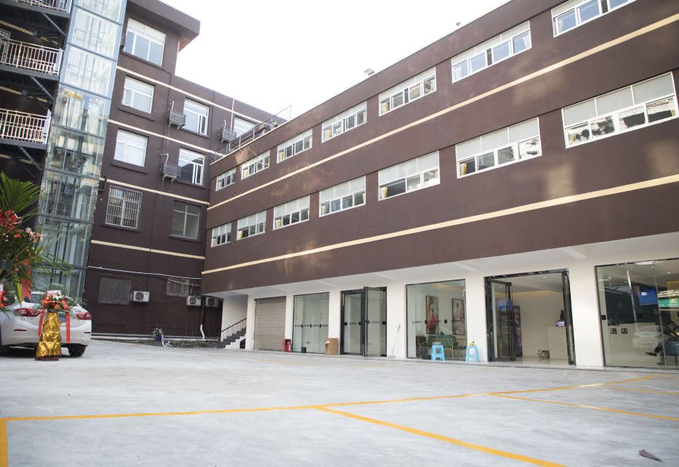 Hotel Overview