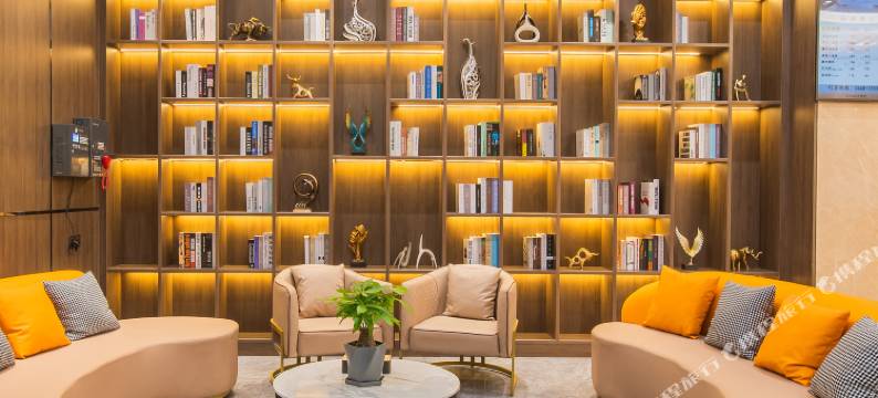 柏美酒店(茂名高铁站北广场1959文化创意街店)图片