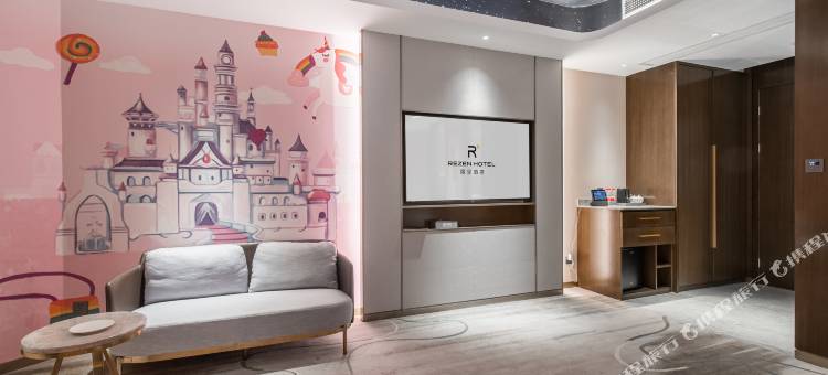 湖州织里隽辰丽呈酒店图片