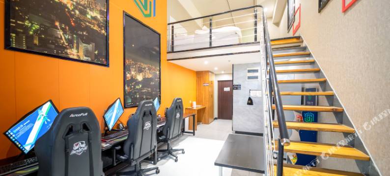 漫特电竞酒店(西安高新万达木塔寺地铁站店)图片