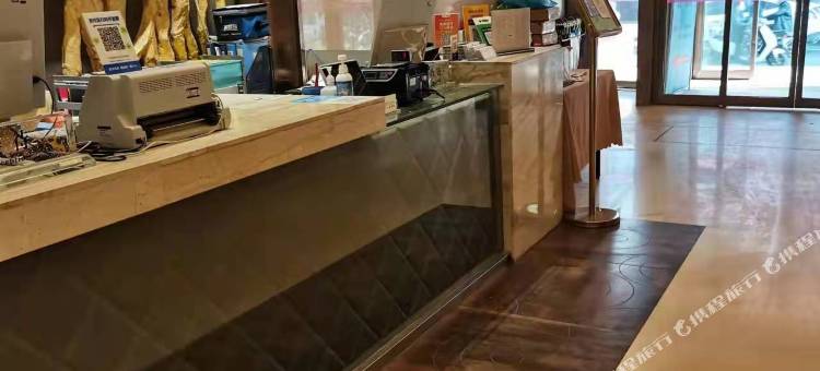 竞迹电竞酒店(郑州德化街店)图片