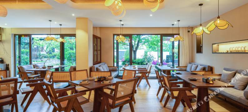 华著·悦青城温泉酒店(都江堰熊猫谷店)图片