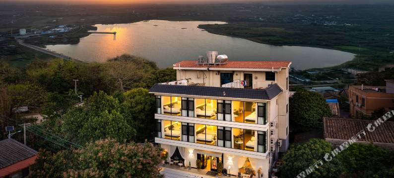 涠洲岛一生所爱法式民宿(西角码头店)图片