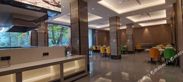 格林东方酒店(界首火车站店)图片