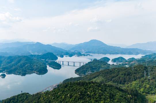 NimbusLake青云湖居·天屿望湖亲子度假美宿(千岛湖景区店)图片