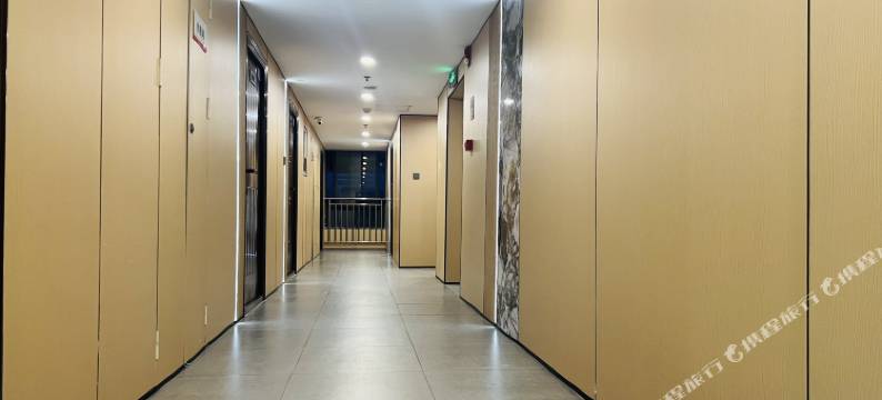 慢奢·Grace高空江景影音轻居(福州金融街万达店)图片