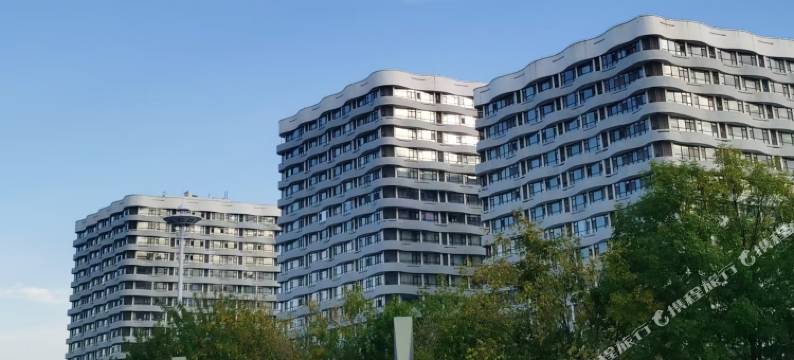 青岛山居度假公寓(东方影都融创茂店)图片