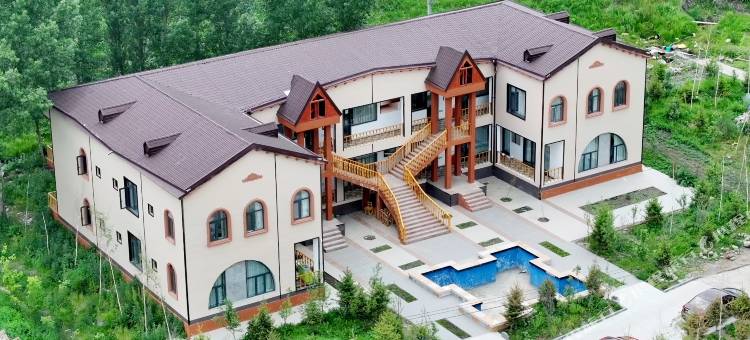 尼勒克云澜山泉民宿(喀什河店)图片