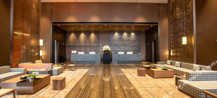 弥勒宝丽温泉酒店(湖泉生态园锦绣花街店)图片