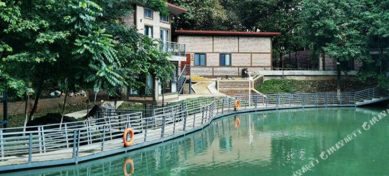 英西峰林走廊·仟谷云舍汤泉民宿图片