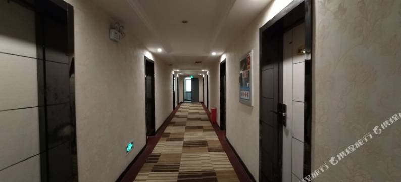 伊宁美居快捷酒店(六星街店)图片