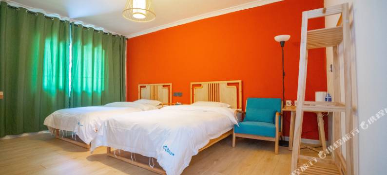 茶卡镜上小憩民宿图片