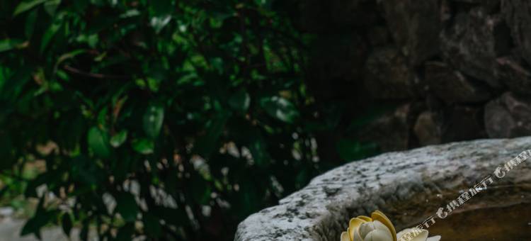 香格里拉圣地花间堂图片