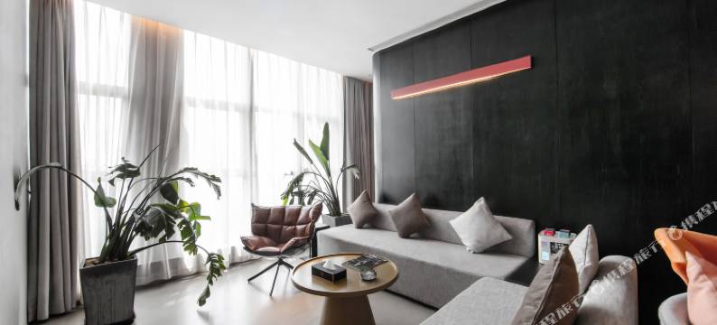 TheMoss木肆之野酒店(解放碑洪崖洞店)图片