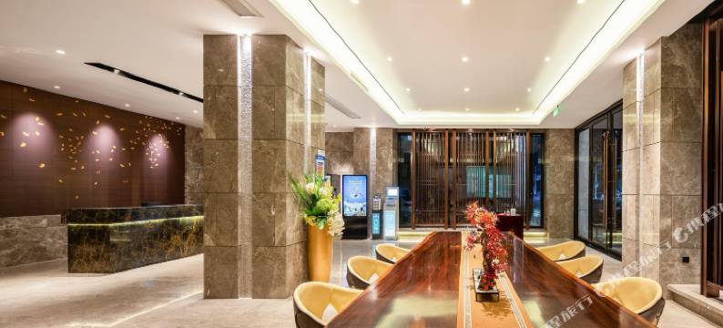 海丰亚丁酒店图片