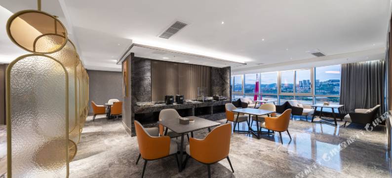 重庆恺曼酒店(万州长江之星驿鑫广场店)图片