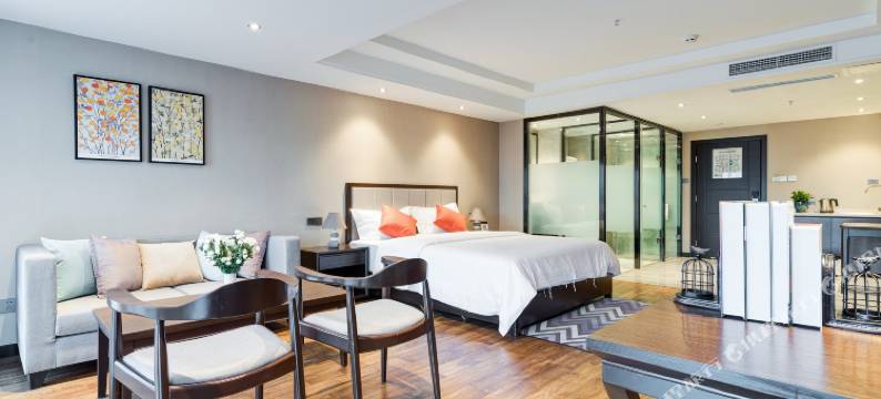 嘉优隆酒店(昆明高铁南站春融街地铁站)图片