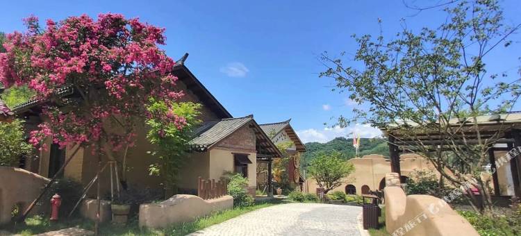 竹溪桃花岛夯土小镇民宿图片