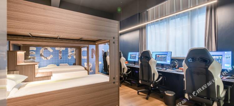 瑟文电竞酒店(焦作摩登街高铁站店)图片