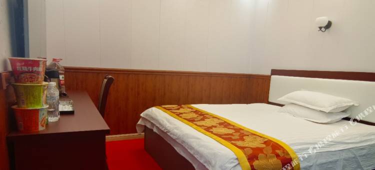 边坝菲凡宾馆图片