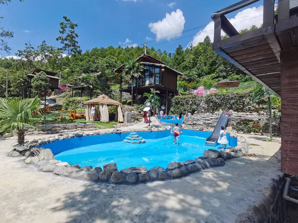 花筑·凤栖山居(凤凰老家寨景区店)图片