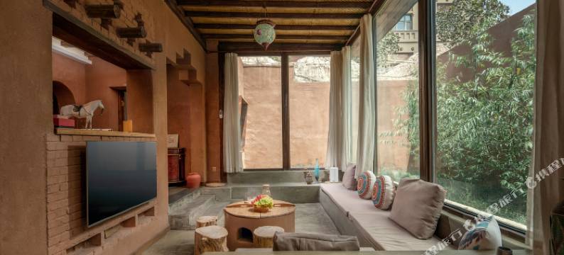 三生百间里民宿(阿克苏老街夜市店)图片