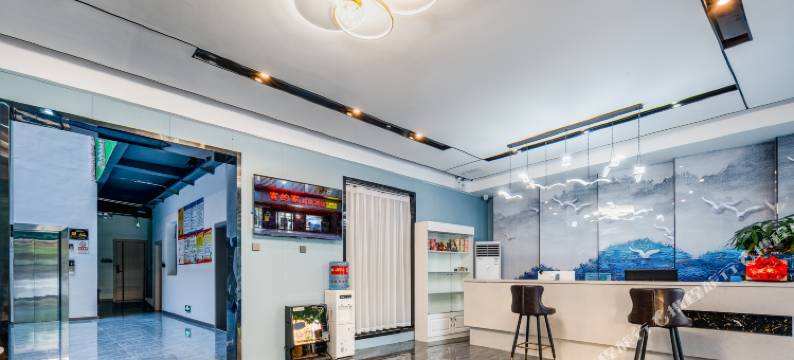 客的家影院酒店(信丰火车站店)图片