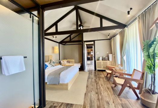 Beidi Mountain Mid-level Wild Luxury HotelHotel Overview