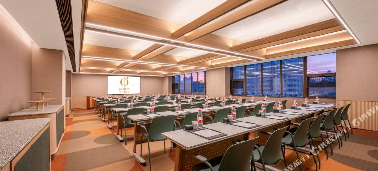 桔子酒店(天津五大道小白楼地铁站店)图片