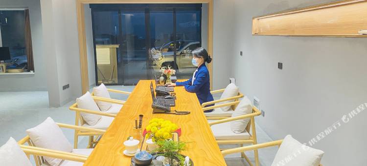 湿地里·观景美宿(六盘水明湖师范学院店)图片