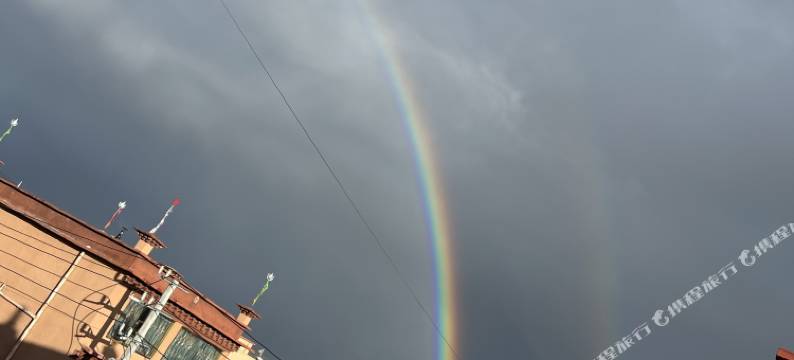 理塘冈日呷布宾馆图片