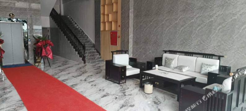 布拖希尔顿嘉园酒店图片