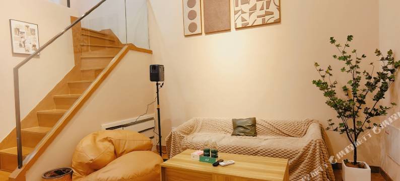 云上·美宿loft影音公寓(南昌西站礼庄山地铁站店)图片