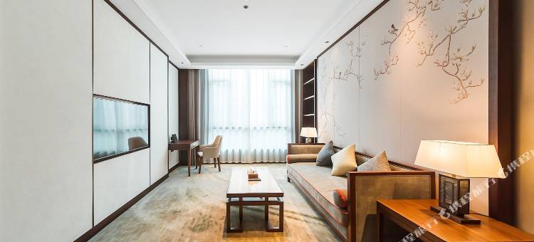 扬州东高铁站怡园饭店(城建广场店)图片