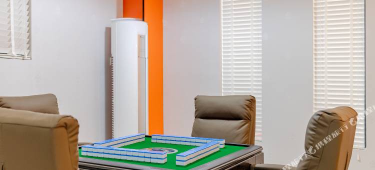 花筑·拾光岸恋民宿(大良钟楼地铁站清晖园店)图片